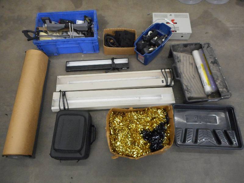 lot 53 image: Pallet Lot (3) Shop Lights, Wrappi...