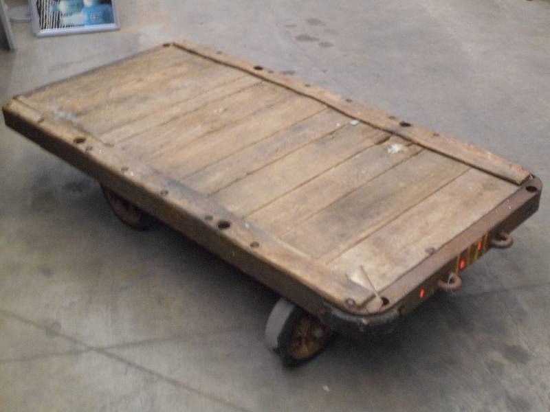 lot 116 image: Heavy Dury 3ftx7ft Industrial Cart ...