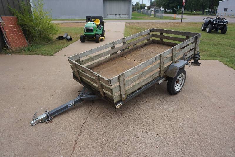 lot 8 image: 1997 NUWA 8 Utitlity Trailer