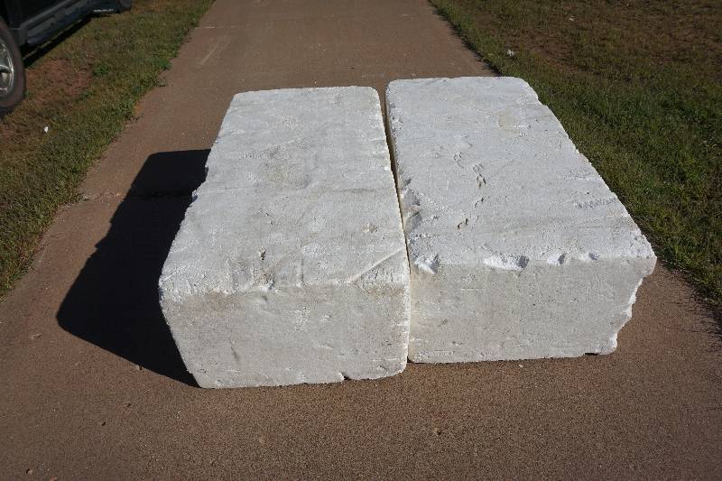 lot 193 image: Large Styro Foam Rectangular