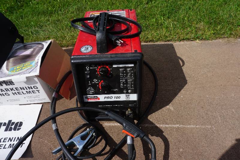 Lincoln Pro 100 Wire Feed Welding System With Clarke Auto Darkening ...