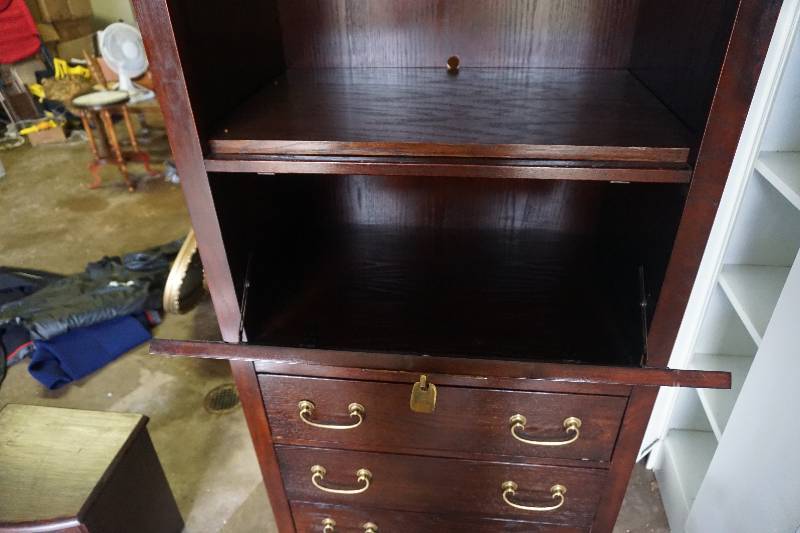 lot 39 image: Dark Solid Wood StorageDisplay Hutch Entertainment Center