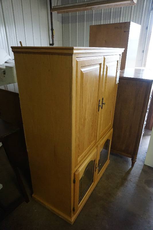 lot 52 image: 4 Door WoodGlass Light Finished Storage Cabinet