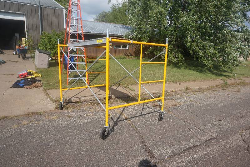 lot 3 image: Contractors Scaffolding System