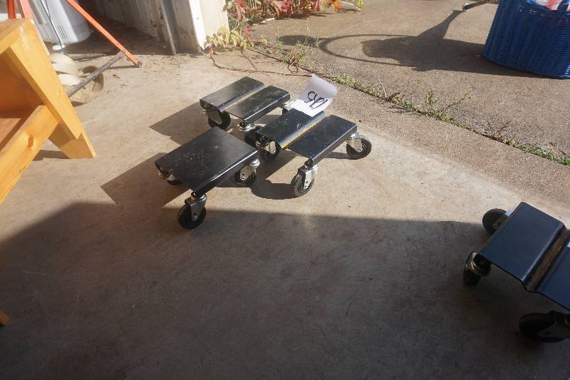 lot 126 image: Set of 3 - 4 Wheel Snow Mobile Moving Dollys