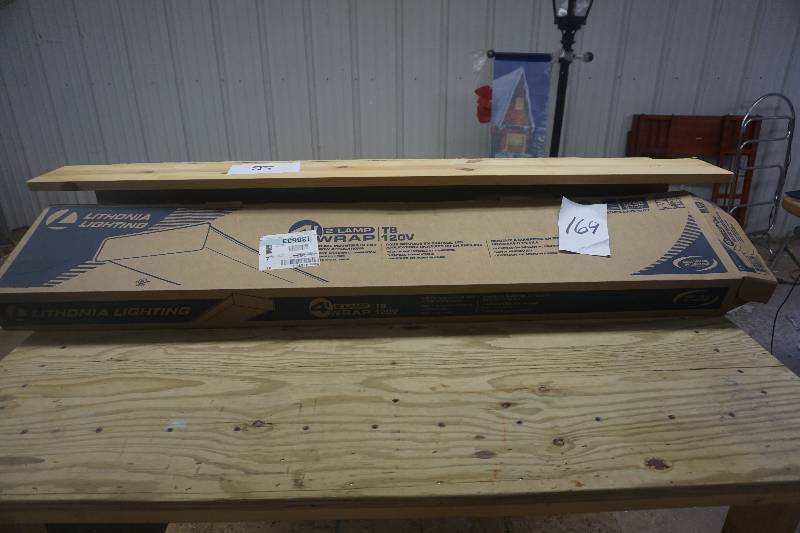 lot 169 image: Lithonia Lighting 4 - 2 Lamp Light Fixture