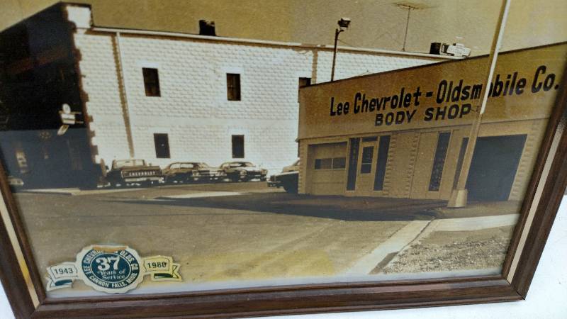 Lee Chevrolet Picture 10 x 8...