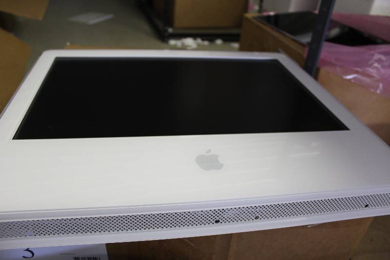 lot 3 image: Apple mac LCD replacement screen tested and operational Part # LM201W01