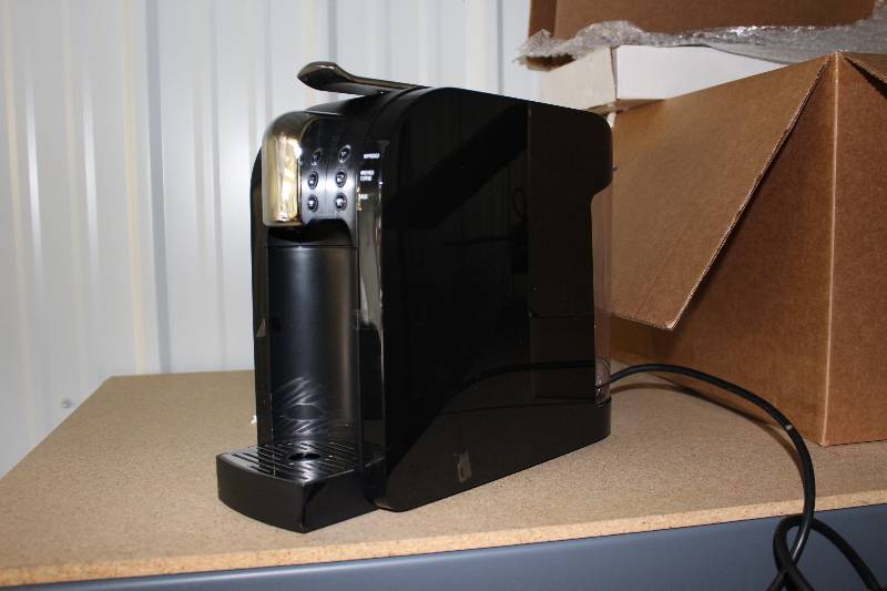 lot 10 image: Starbucks coffee maker k-fee, tested and operational
