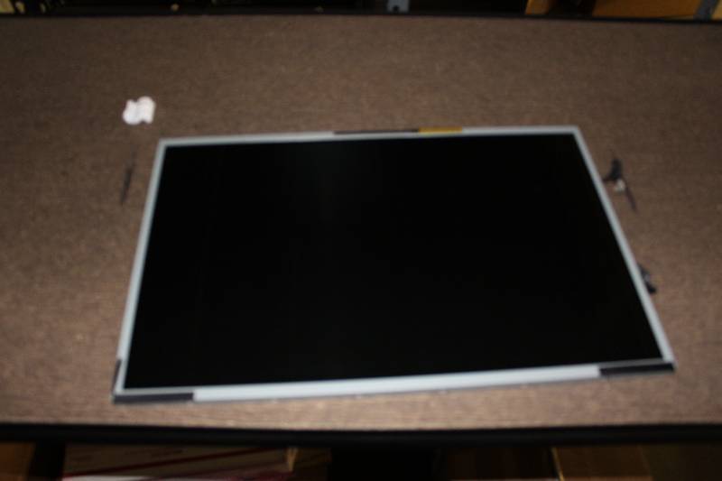 lot 34 image: Replacement LCD screen, m220ew01, tested and operational