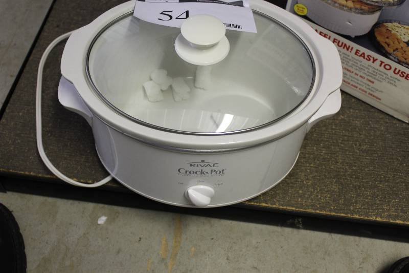 lot 54 image: Slow cooker, crock pot, tested and operational