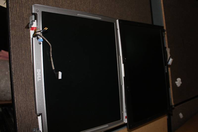 lot 66 image: Replacement LCD screen, tested and operational