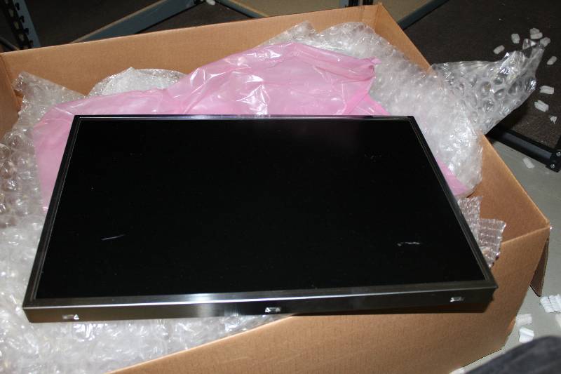 lot 78 image: replacement LCD screen, M240UW04, tested and operational