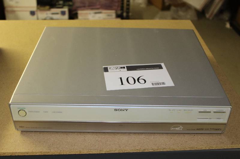 lot 106 image: Sony Media receiver unit MBD-XBR950 tested and operational