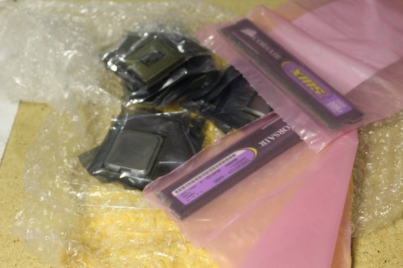 lot 257 image: Lot of misc CPU and memory, tested and operational
