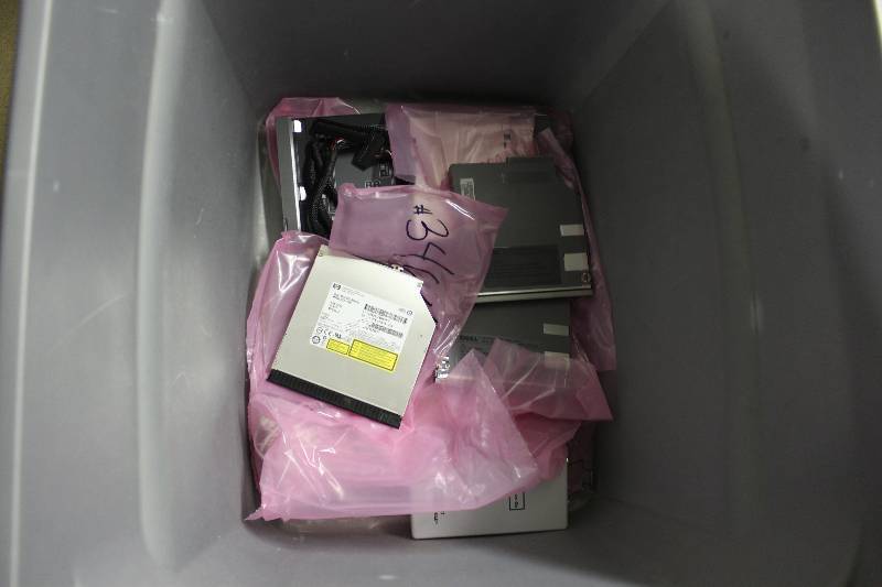 lot 242 image: Internal laptop cd an dvd drivers, tested and operational