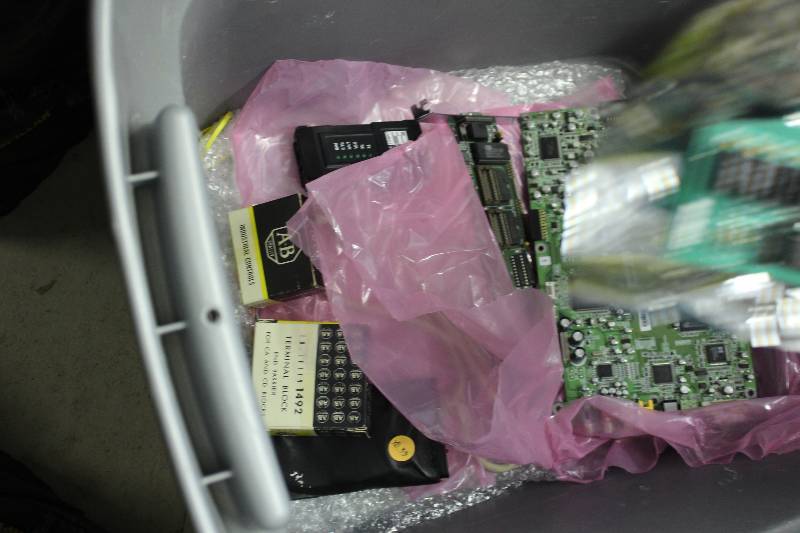 lot 241 image: external laptop hard drive enclosure (enclosure only), misc cards, tested and working