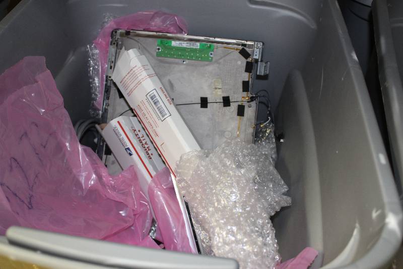 lot 237 image: Laptop parts, laptop battery, laptop keyboard, tested and operational