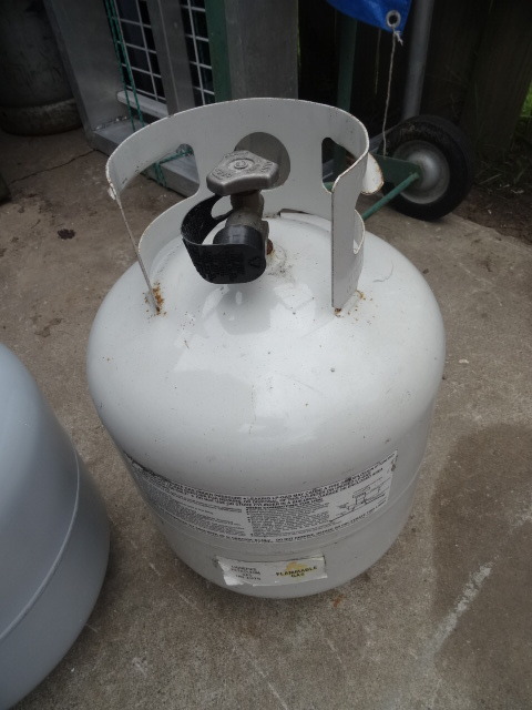 New Style 20 lb. Propane Tank
