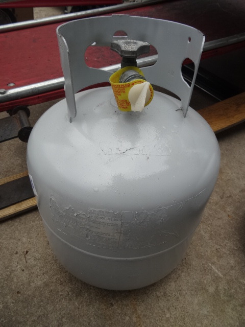 New Style 20 lb. Propane Tank