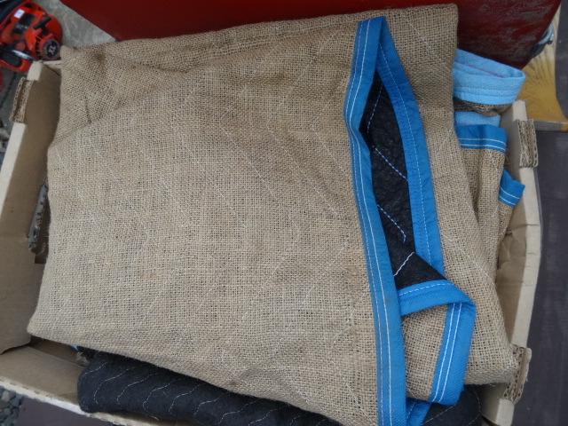5 Moving Blankets