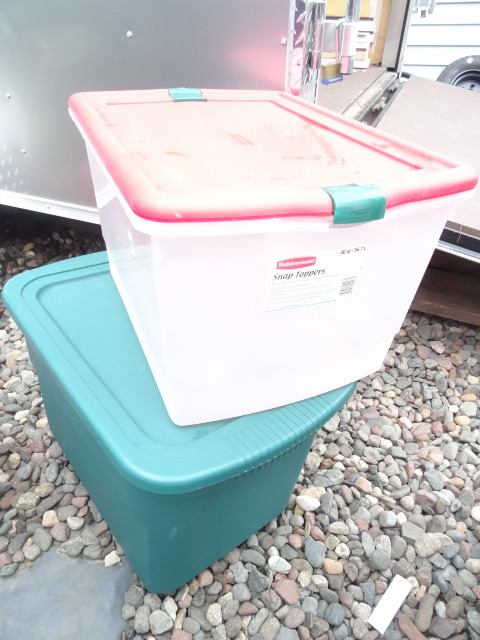 60 Qr. And 73 Qt Tote