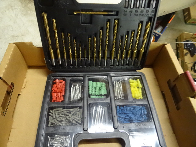 Drill Bit Set with Wall Anchors