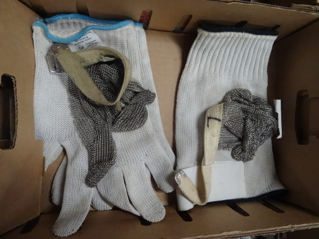Hand and Arm Knife Protection Gloves