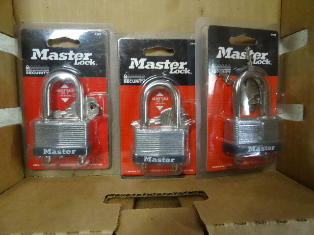 3 Master Locks, New