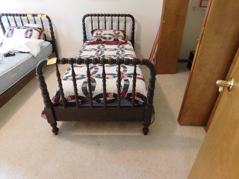 this lot is the antique single bed only