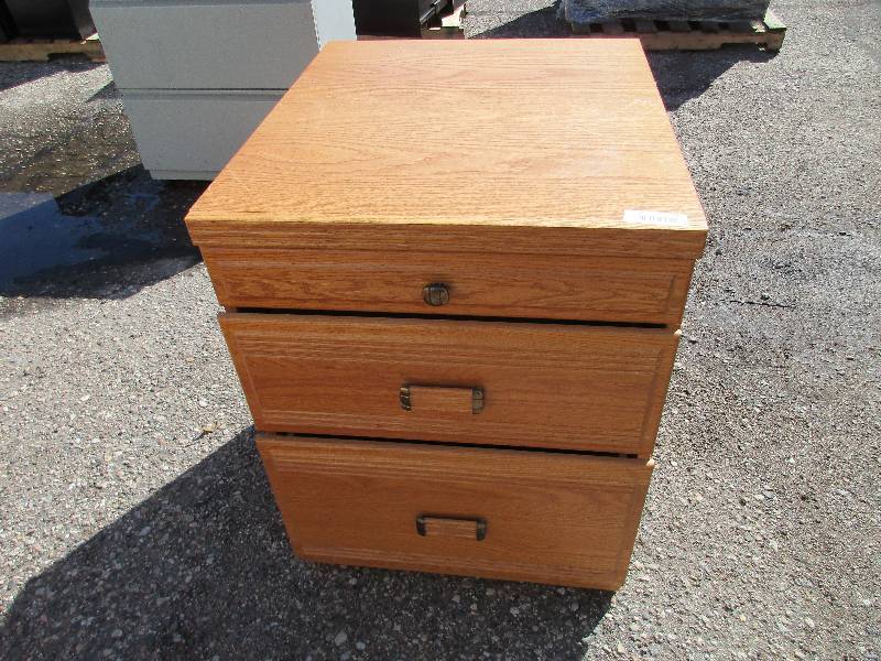 Storage cabinet