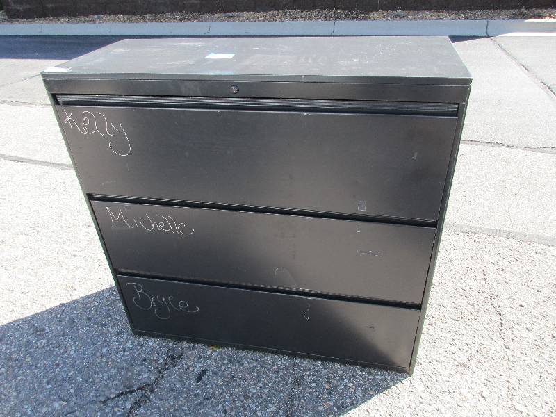 3 Drawer file cabinet