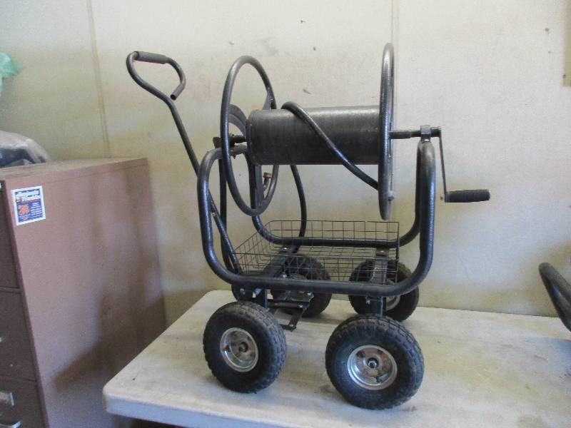 Hose reel on cart