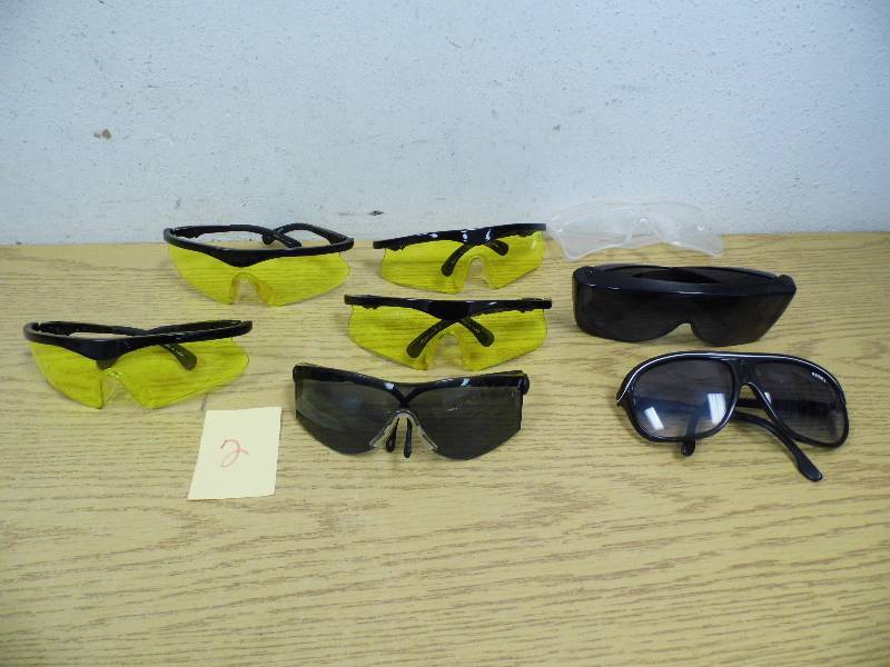lot 2 image: Safety Glasses, Sunglasses with Tote