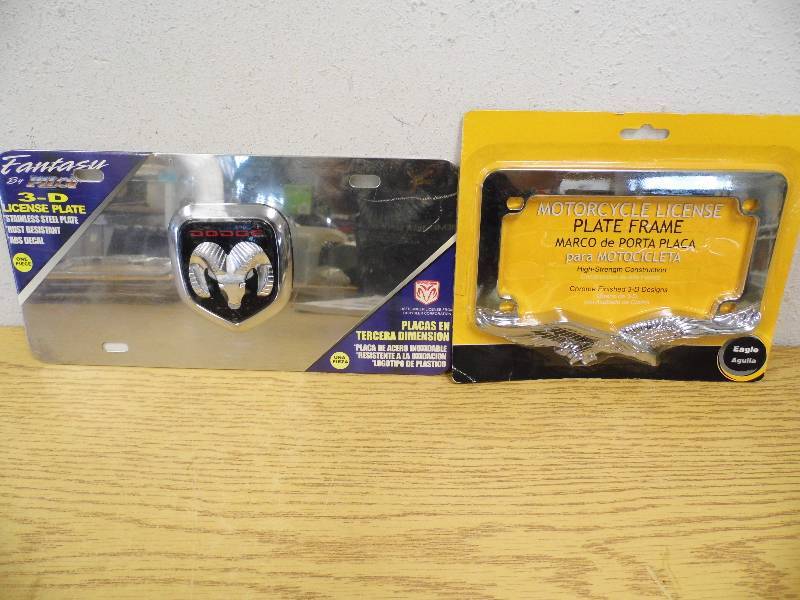 lot 19 image: Dodge 3D License Plate, Motorcycle License Frame