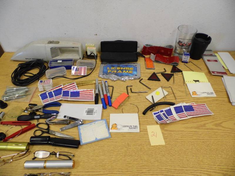 lot 21 image: Flag Stickers, Reflectors, with Tote