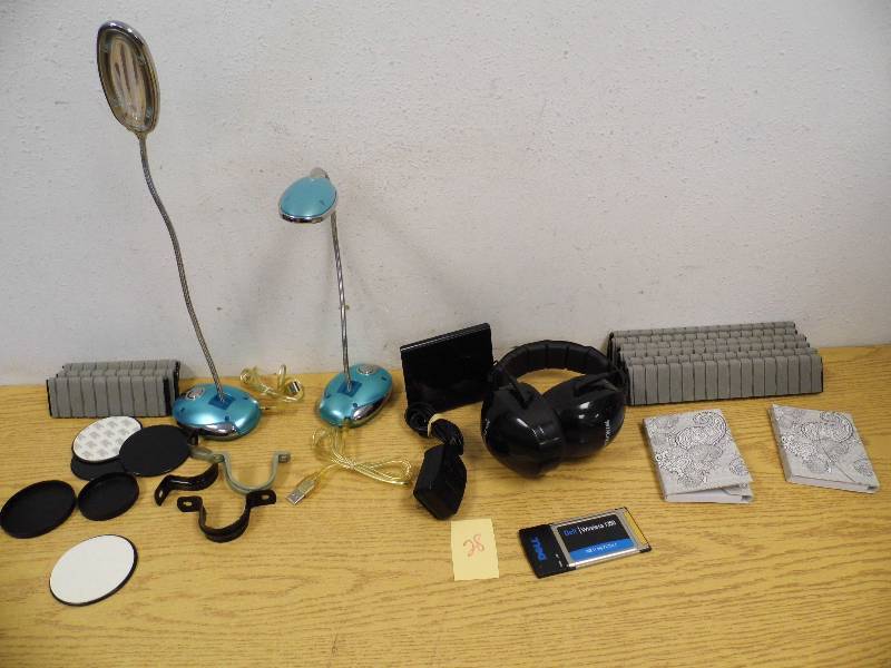lot 28 image: Digital Photo Frame, LED Lights, Shooting Ear Protection