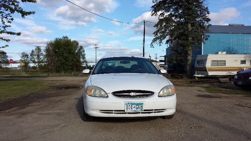 2000 Ford Taurus SE