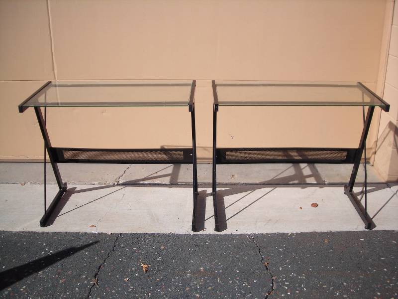 lot 13 image: Pair Of Glass Top TVMediaElectronic Stands