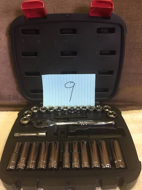 Husky 38 pc Mechanics Tool Set- missing 1 pc