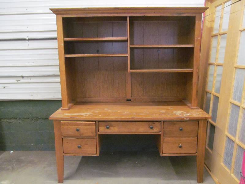 Wood desk