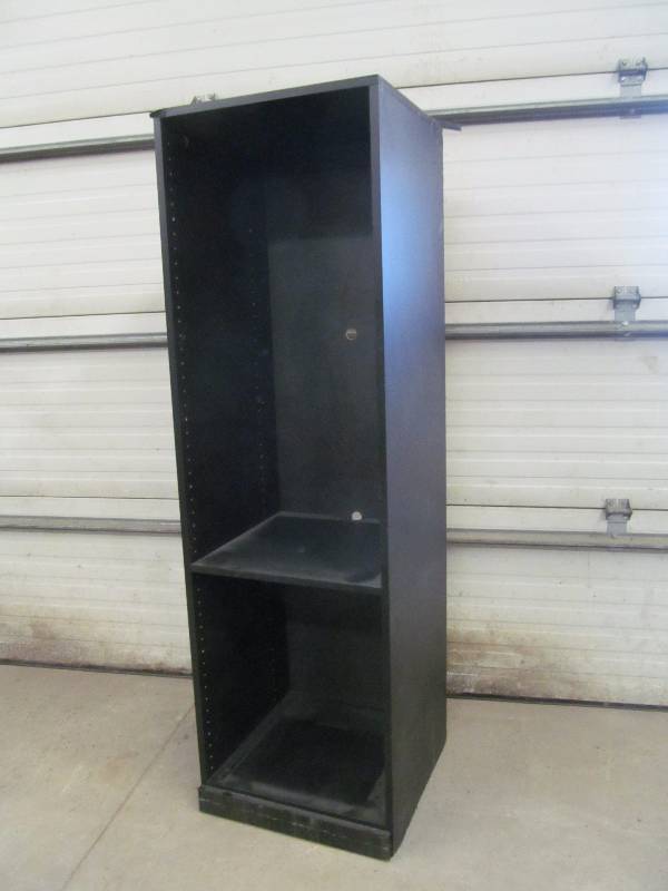 Stereo cabinet