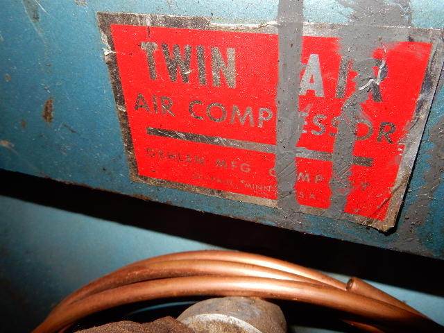 lot 11 image: Speed Air 3.75 H.P.  Air Compressor
