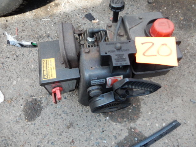 lot 20 image: Tecumseh, 5 H.P.  Electric Start.. Motor.. Works
