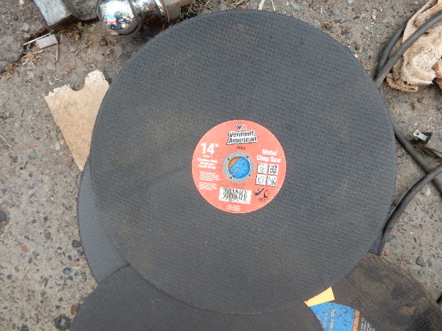 lot 29 image: 10, 14 in Chicago Electric and Vermont America, Cut Off Discs..