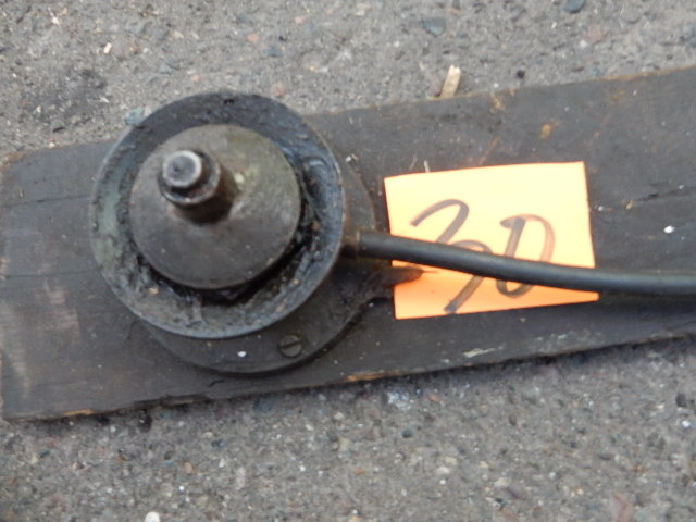 lot 30 image: Very Old Fashion Home Made Bearing Packer