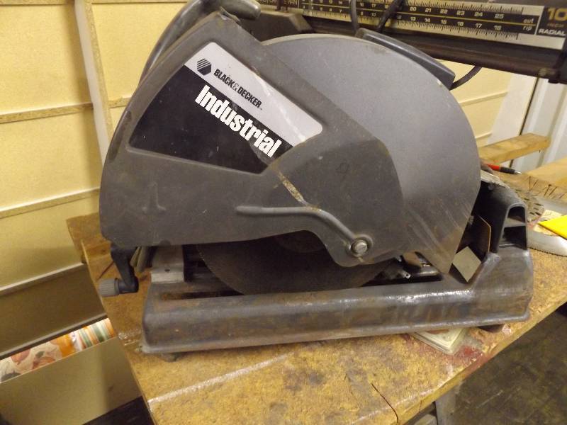 lot 252 image: 14 Chop Saw