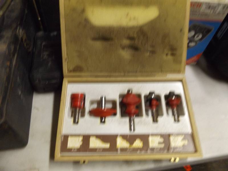 lot 278 image: Freud Router Bit Set