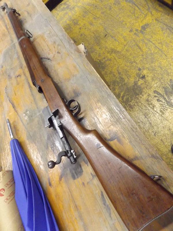 lot 288 image: Eddystone Rifle