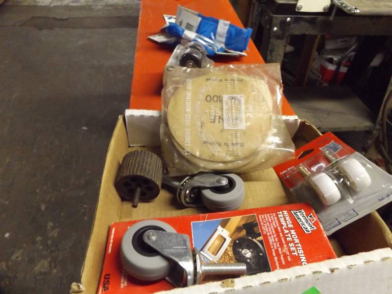 lot 229 image: Misc Garage Items